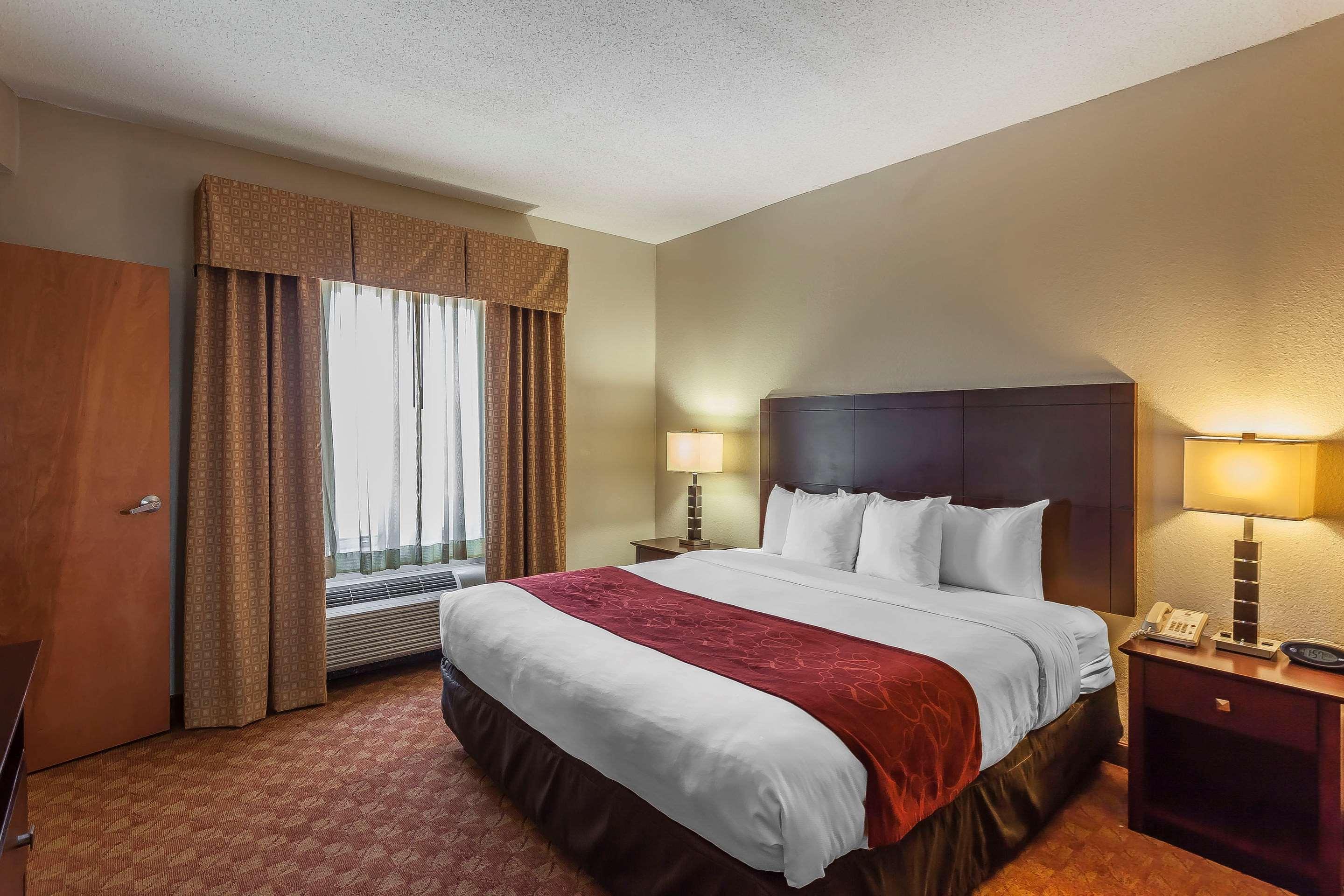 Comfort Suites Suffolk - Chesapeake Bagian luar foto