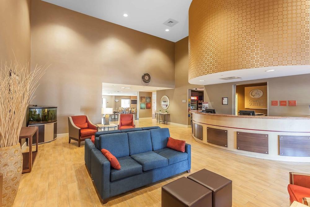 Comfort Suites Suffolk - Chesapeake Bagian luar foto