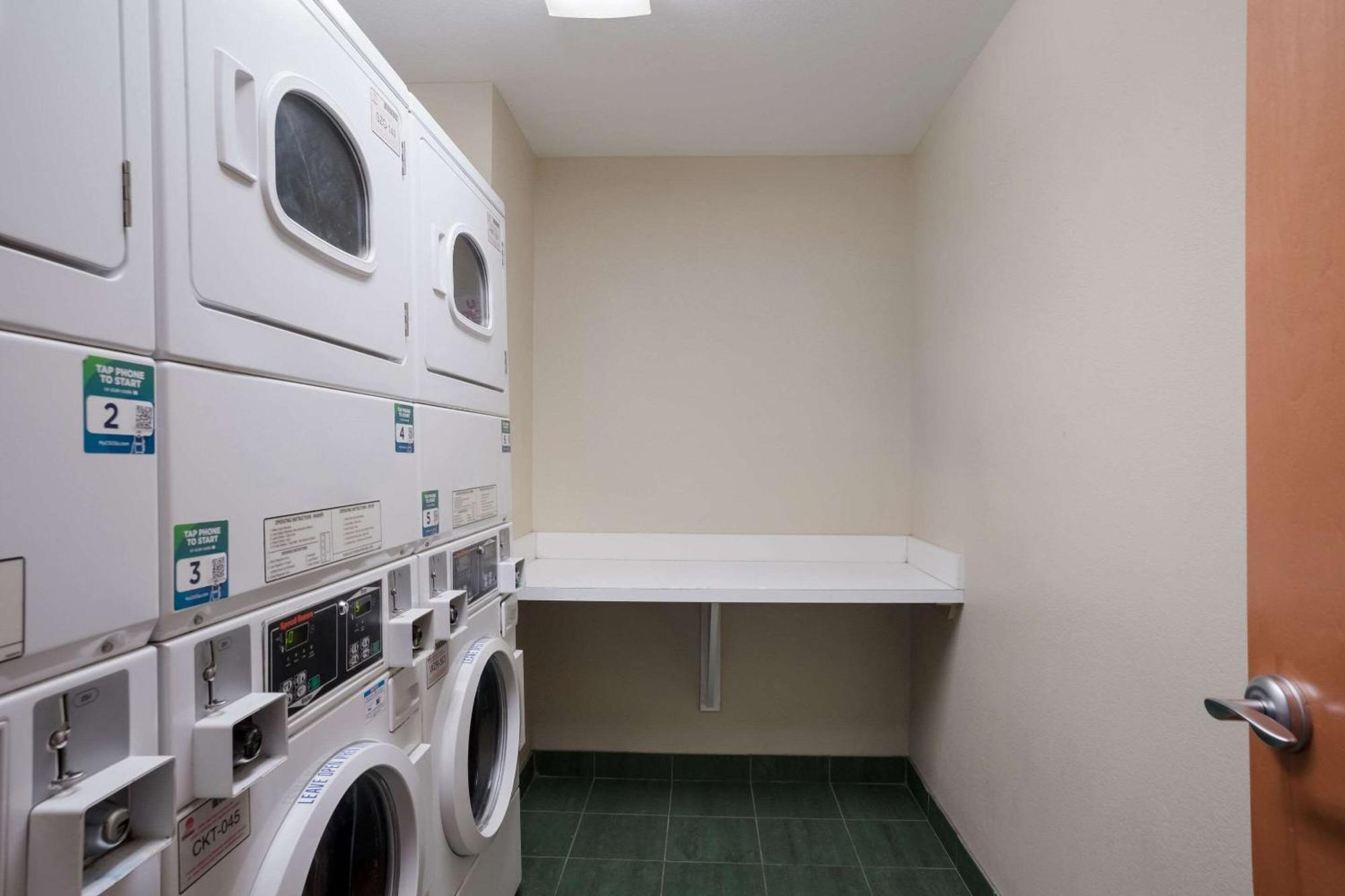 Comfort Suites Suffolk - Chesapeake Bagian luar foto