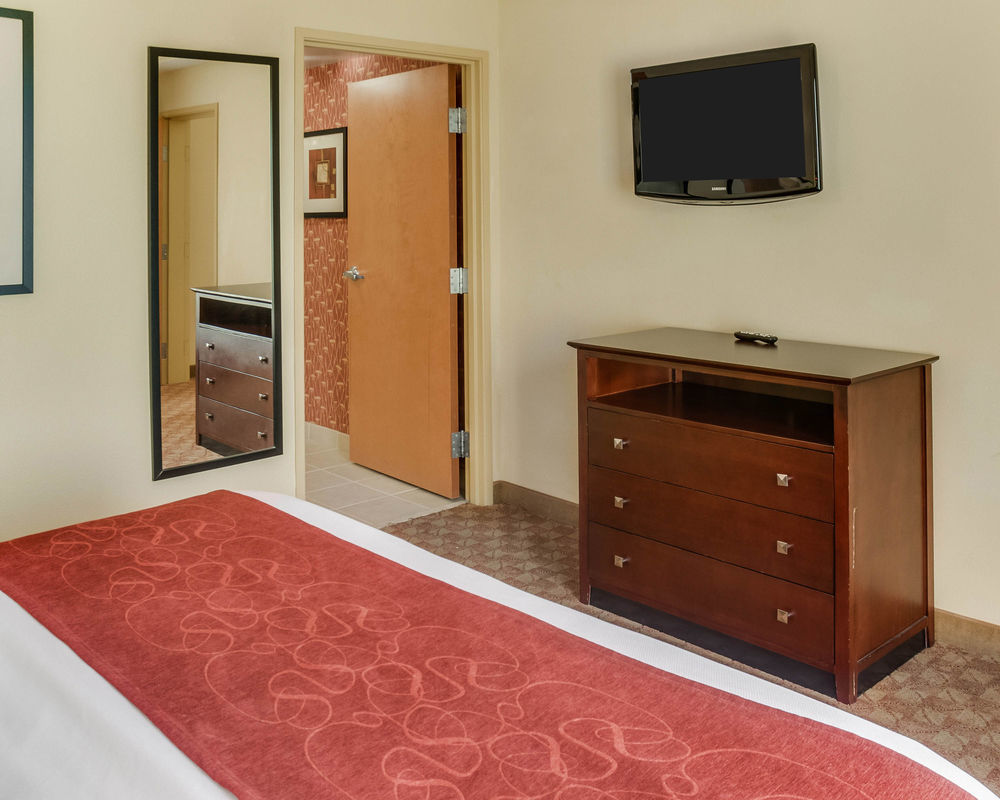 Comfort Suites Suffolk - Chesapeake Bagian luar foto